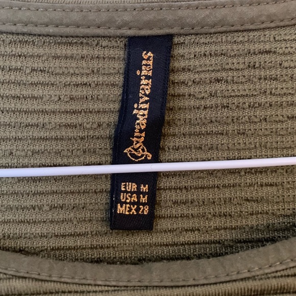 Italian Green Textured Shirt - Picture 3 of 4